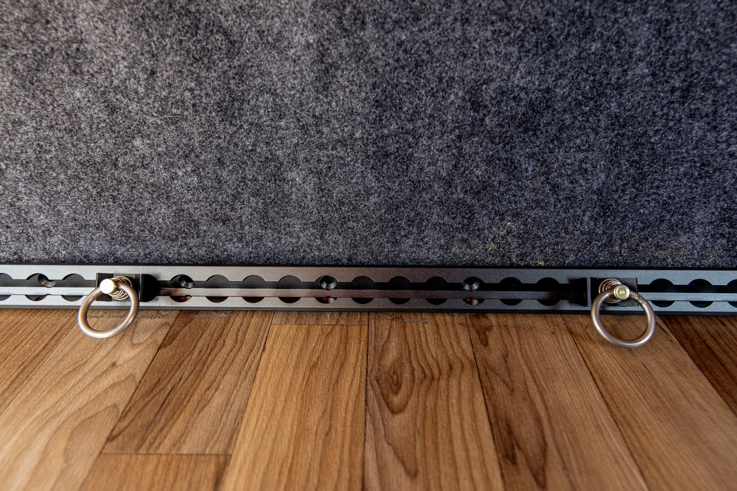 Corner Venture L-Track - 2 Pack