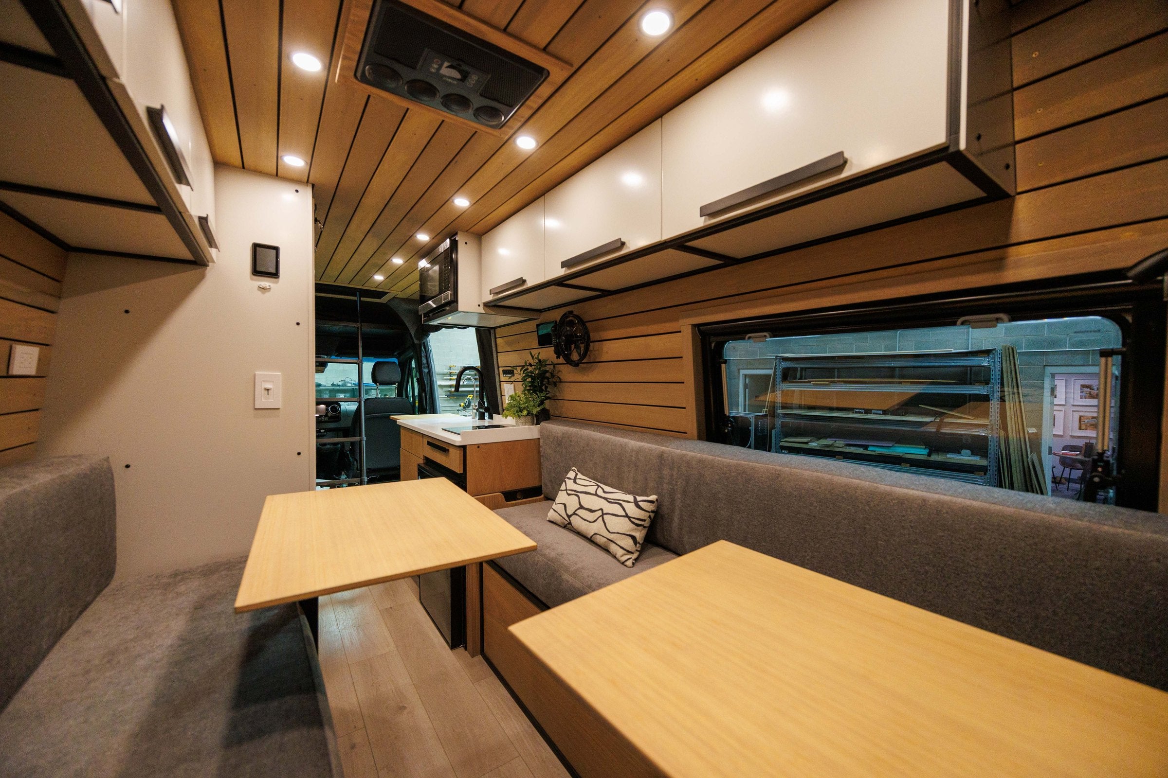 Snowbird Platinum dinette